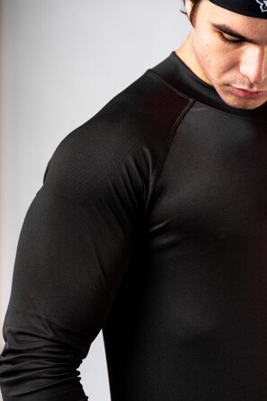 Лонгслів чоловічий Nebbia Seamless Long-Sleeve Top POWER Black 901