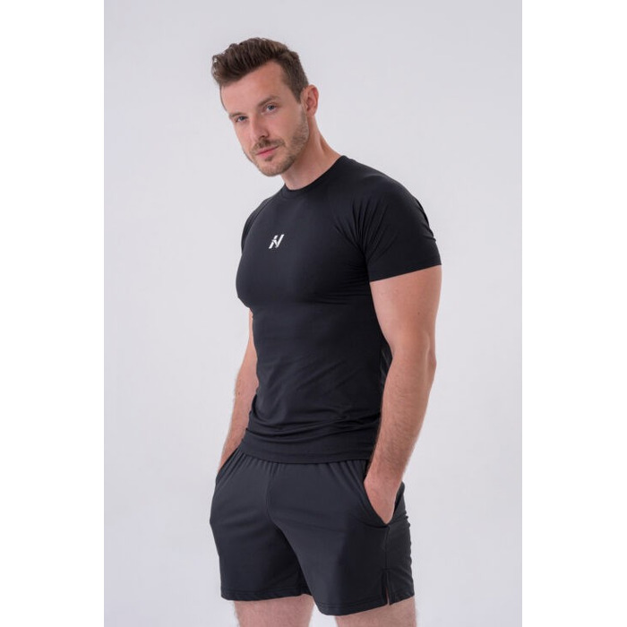 Футболка Nebbia Functional Slim-fit T-shirt Black 324