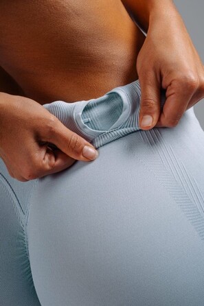 Легінси Nebbia High-Waist Extra Push-Up Leggings PRIMAL Light Blue 850