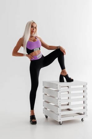 Топ High-Impact Padded Sports Bra SIGNATURE Lila 472 Lilac