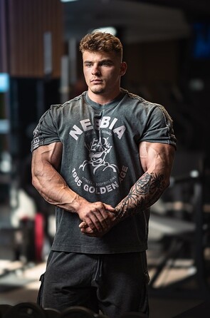 Футболка Nebbia Washed Oversized T-Shirt GOLDEN AGE Black 790