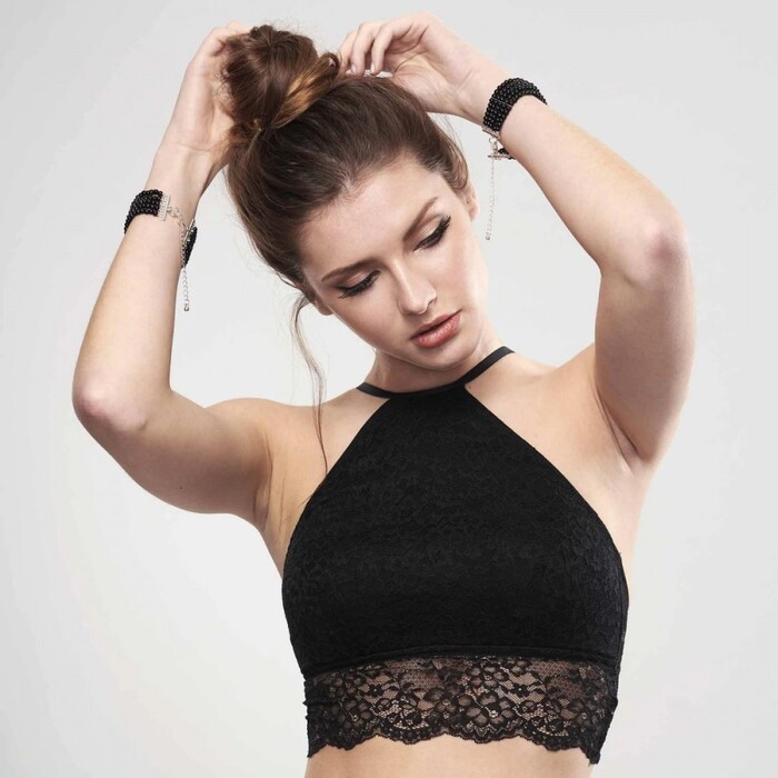 Браслеты-наручники PLASIR Nacre чорні перли Bijoux Indiscrets