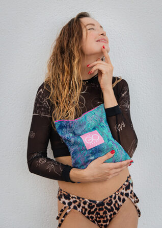 Авторская сумка для формы и купальников