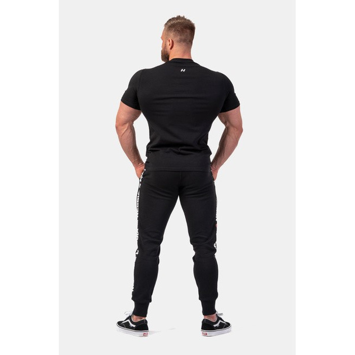 ФУТБОЛКА VERTICAL LOGO NEBBIA T-SHIRT BLACK 293