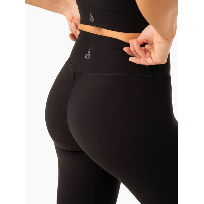 Леггинсы Serene Cross Over Scrunch Leggings - Black