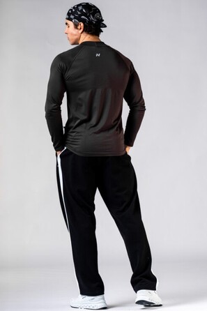 Лонгслів чоловічий Nebbia Seamless Long-Sleeve Top POWER Black 901