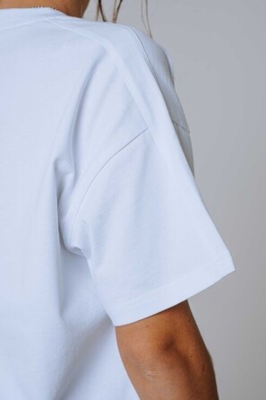 Футболка Nebbia Relaxed Tee POWER White 894