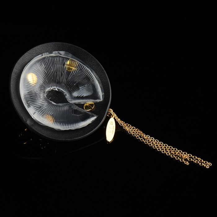 Пестисы с горным хрусталем и цирконием UPKO Luxury Baroque с итальянской кожи, черного цвета