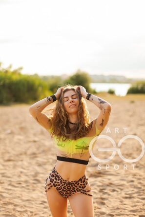 Рашгард жіночий для плавання 'ТАТУ”