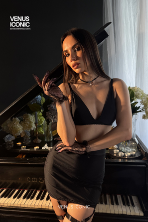 Топ Venus Iconic БАЗОВИЙ для спорту та танців на пілоні