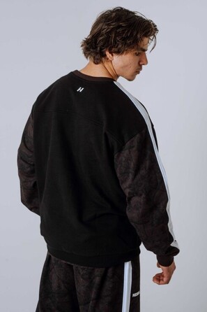 Світшот Nebbia Relaxed Sweatshirt POWER Dark Brown Camo 903