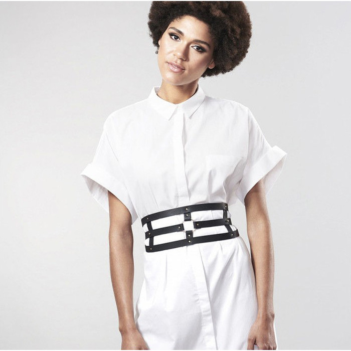 Широкий пояс с наручниками MAZE Bijoux Indiscrets, из веганской кожи